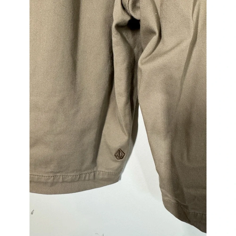 Volcom Mens Frickin Modern Stretch Shorts Flat Front Chino Casual Preppy Size 40